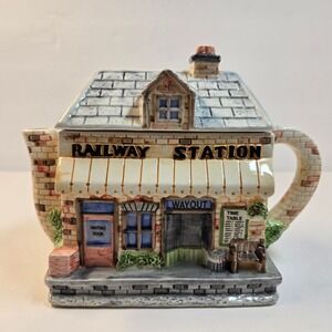 Vintage Railway Station Ceramic Novelty Teapot House Shape Decorative Teaware